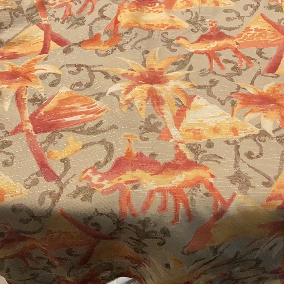 LADIES BUTTON DOWN BLOUSE - Picture 3 of 4